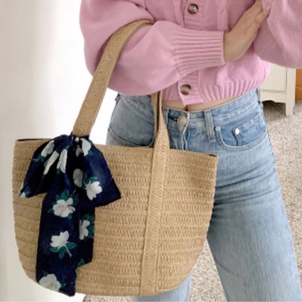 Draper James Small Everyday Straw Bag Tote with a Navy White Green Floral Scarf